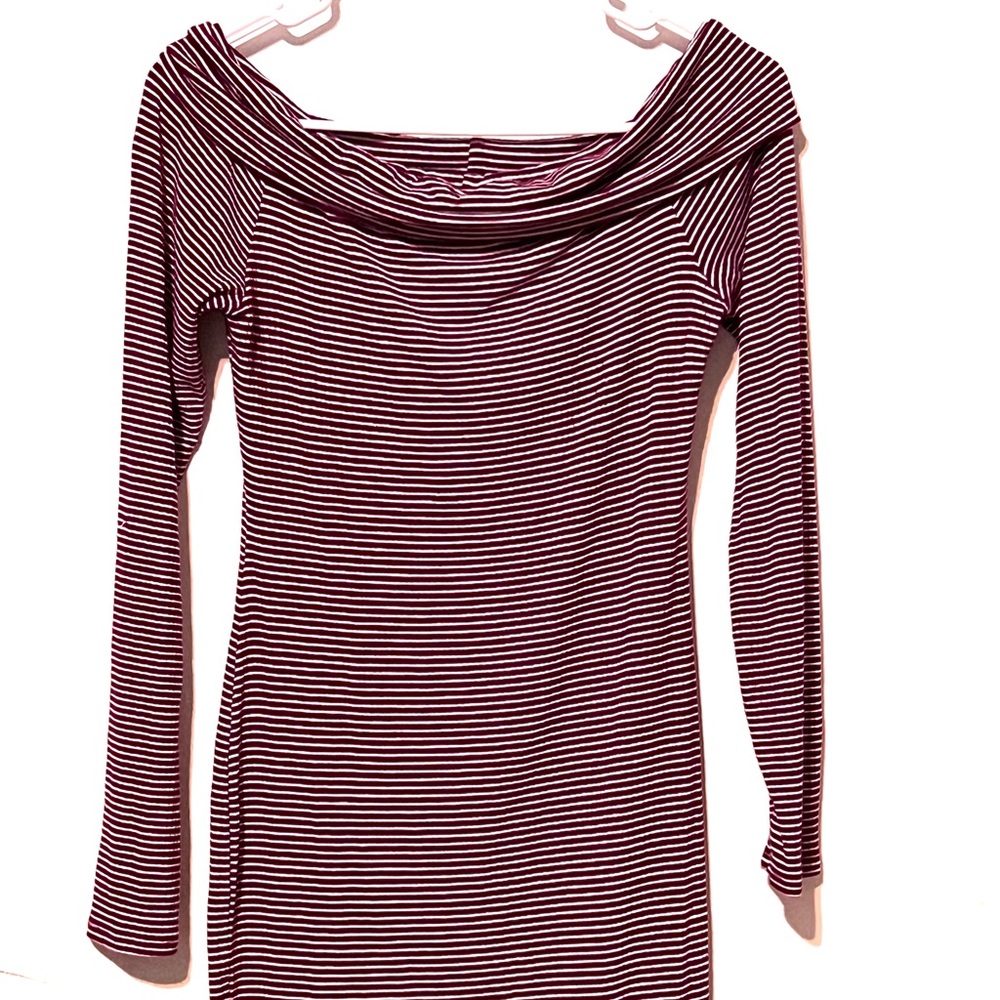 Only worn once! Very stretchy and comfortable